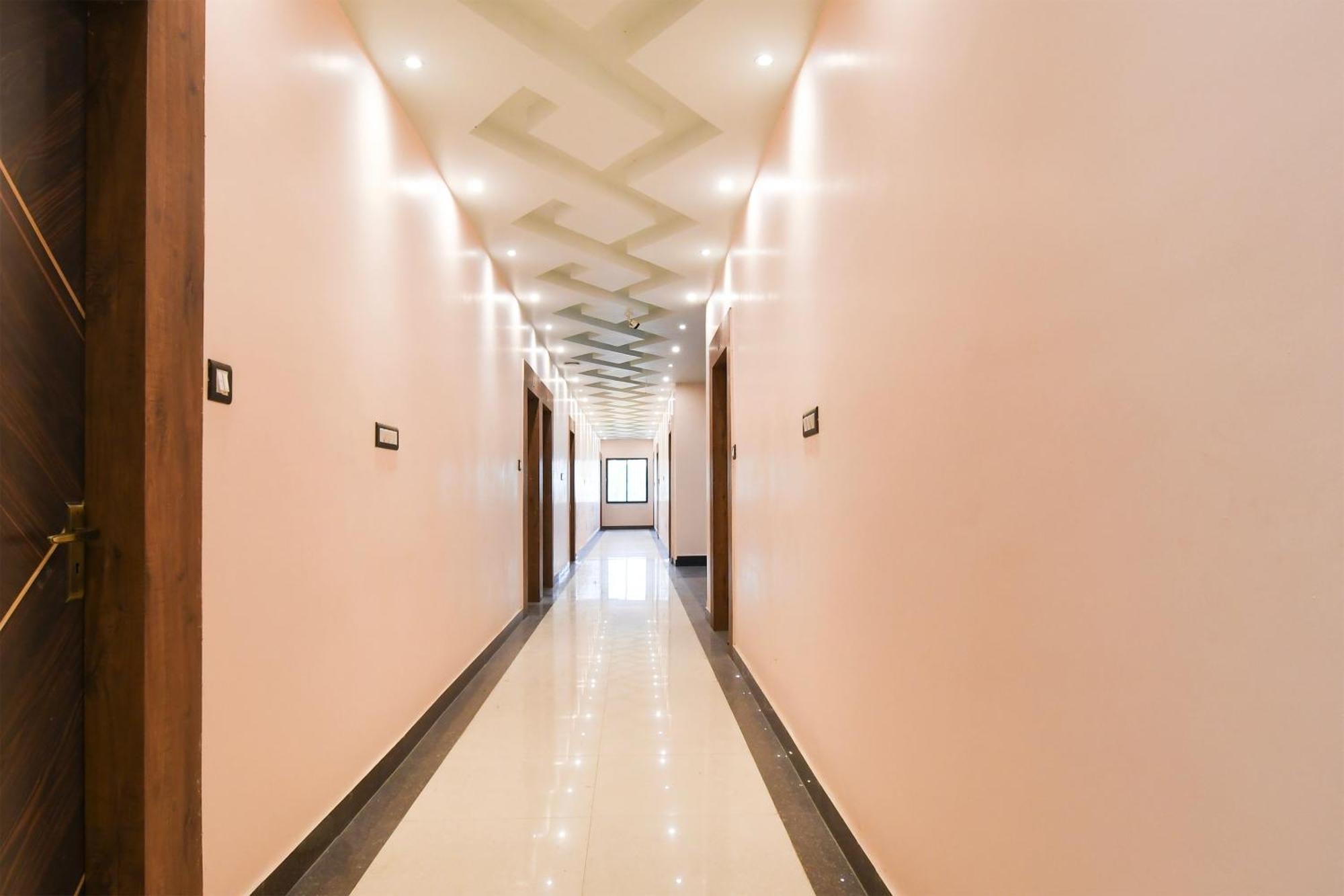 Hotel O Nilmadhab International Tarapith Luaran gambar